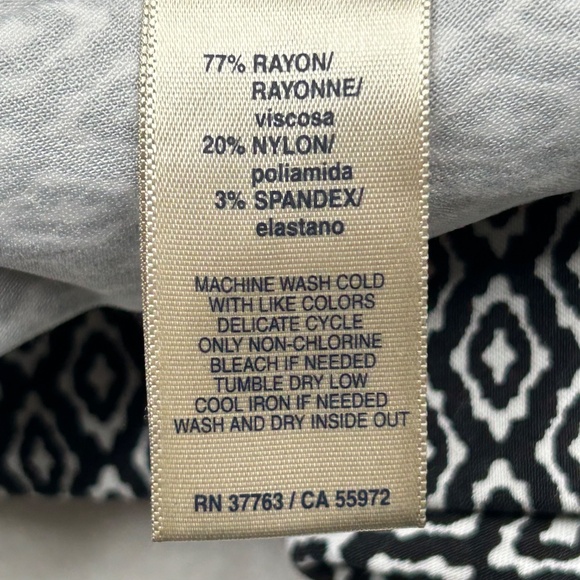 Rafaella Comfort Women's Pull-On Ankle Pant size 10 Black & White Geometric - Picture 8 of 15